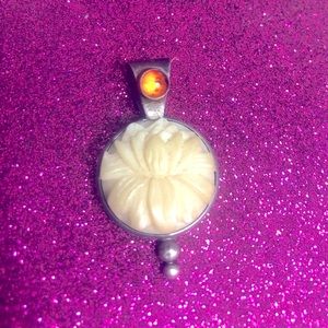 Vintage Sterling Silver 925 Pendant Carved Lotus Flower & Amber Gemstone